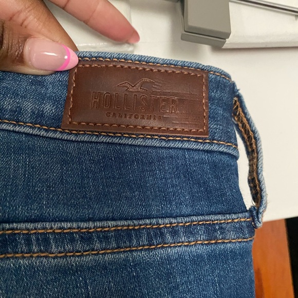 Hollister curvy ultra high-rise super skinny jeans - Picture 2 of 11